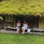 Muhu Tonise Talu Maison d'hôtes *