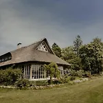 Muhu Tonise Talu Guest house