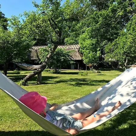 بيت ضيافة Muhu Tonise Talu