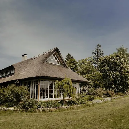 Muhu Tonise Talu Guest house
