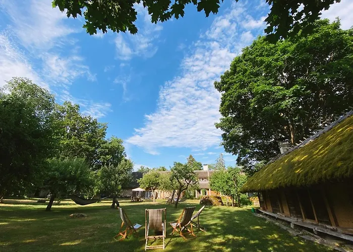 Muhu Tonise Talu * Liiva (Saaremaa)