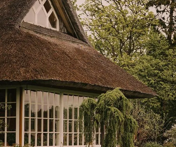 Muhu Tonise Talu Guest house