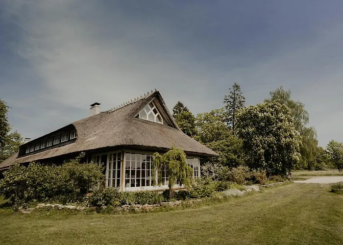 Muhu Tonise Talu Guest house