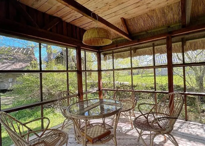 Muhu Tonise Talu * Liiva (Saaremaa)